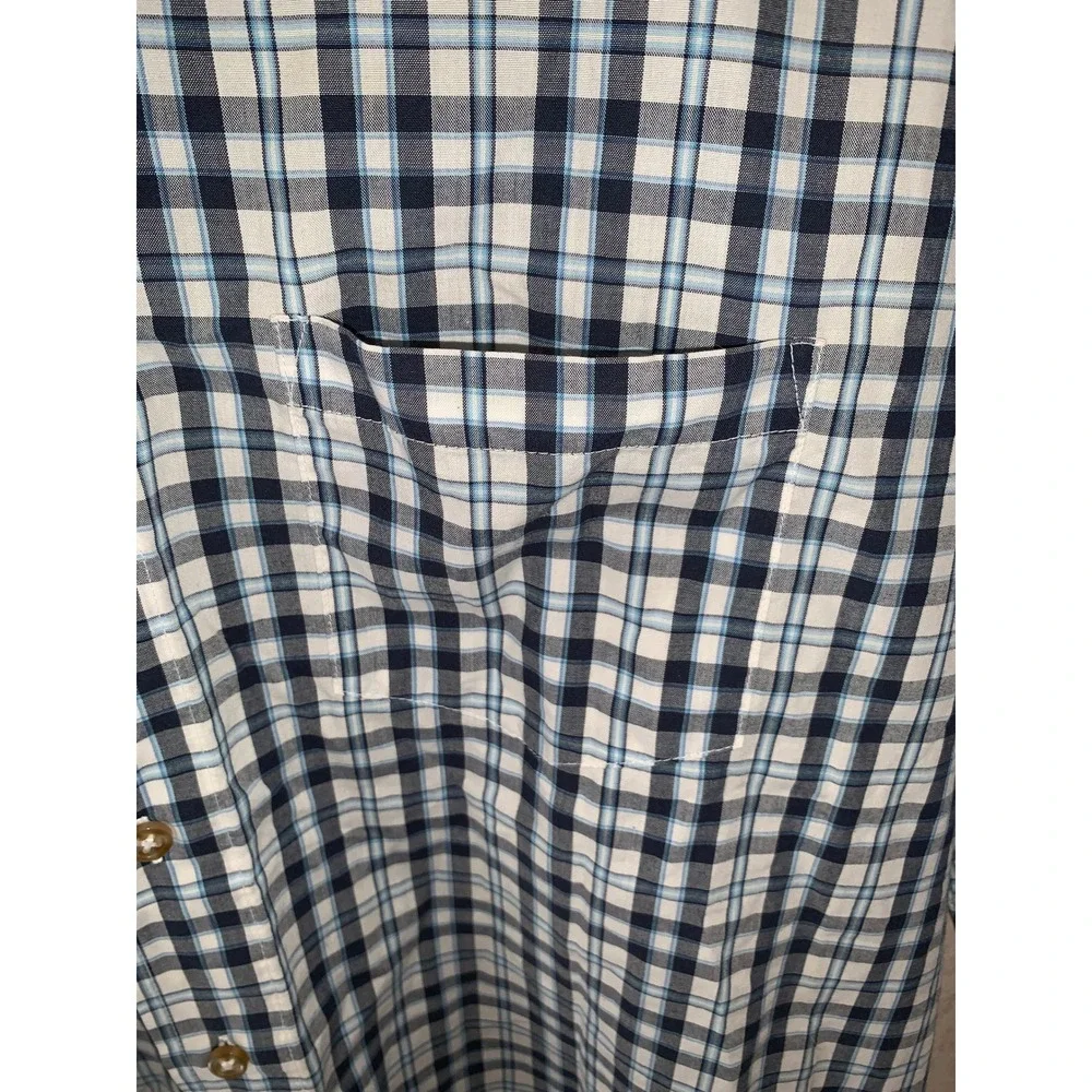 Wrangler Mens XL Short Sleeve Button Down Shirt Blue White Plaid Wrinkle Resist - Picture 2 of 11